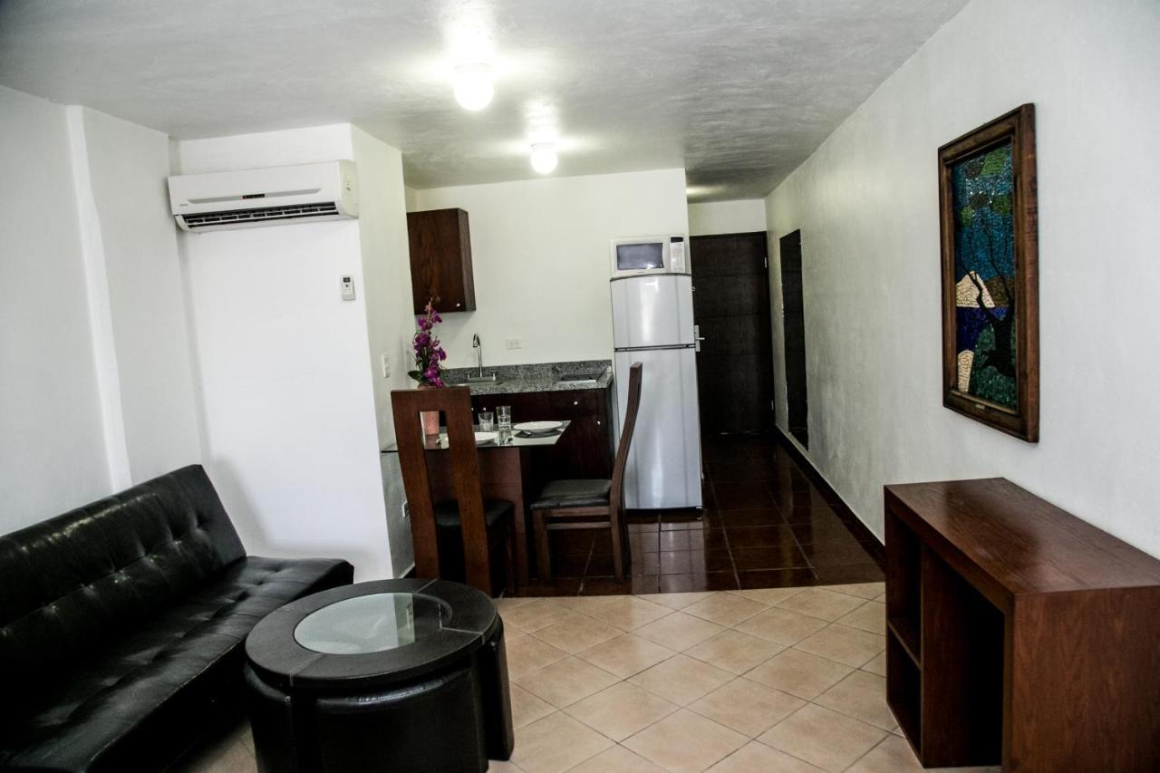 Booking Dioh Μοντερέι Εξωτερικό φωτογραφία