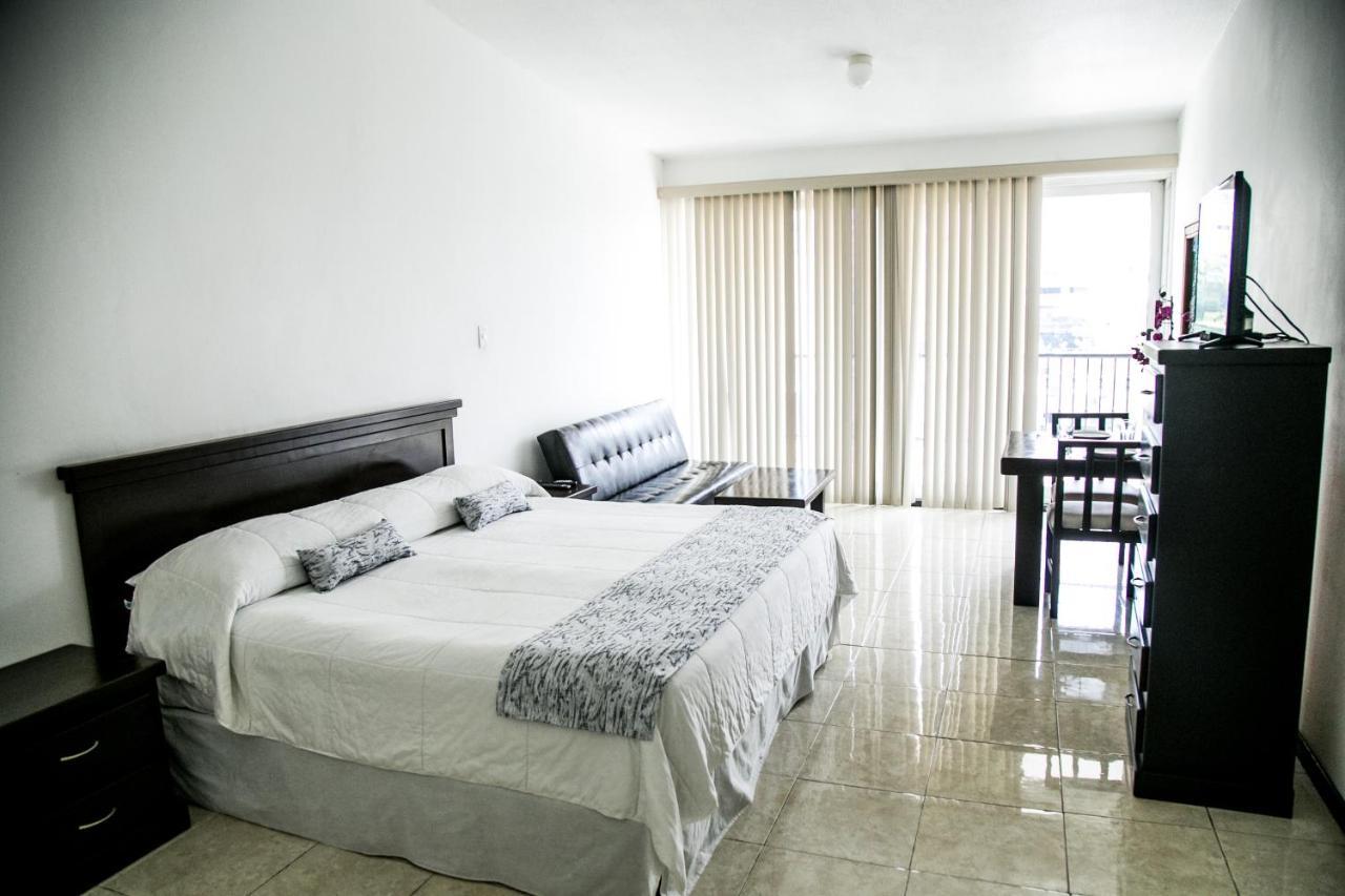 Booking Dioh Μοντερέι Εξωτερικό φωτογραφία
